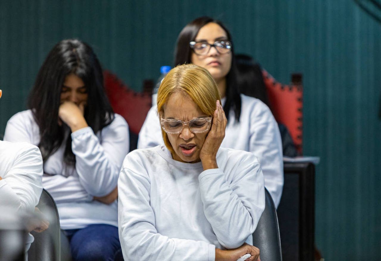 Imagem da noticia Flordelis relata em carta crises de ansiedade e desmaios na prisão; leia íntegra
