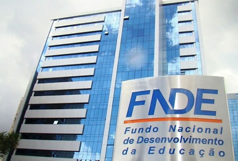 Imagem da noticia FNDE terá processo seletivo de até 60 vagas temporárias de nível superior