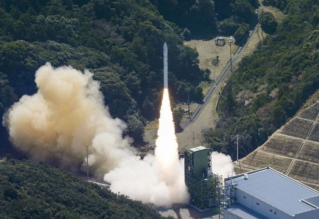 Imagem da noticia Foguete não tripulado da Space One explode após lançamento no Japão
