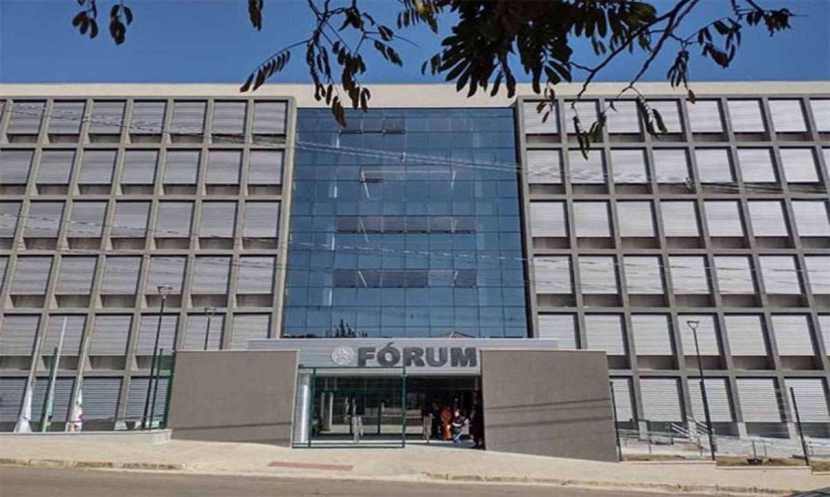 Imagem da noticia Homem é condenado a 12 anos de prisão por matar pessoa que não o cumprimentou