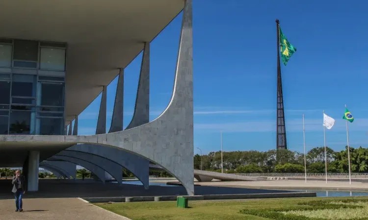 Imagem da noticia Gastos com benefícios da Previdência alcançam R$ 11,3 bi e levam a bloqueio no Orçamento