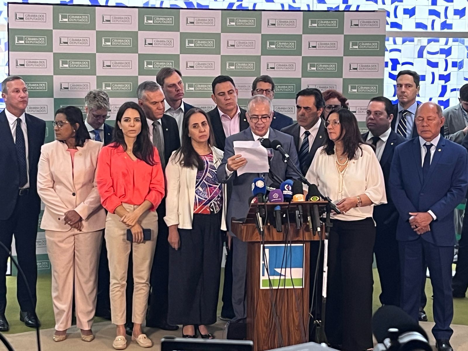Imagem da noticia Contra reoneração, frentes parlamentares lançam manifesto e pressionam governo