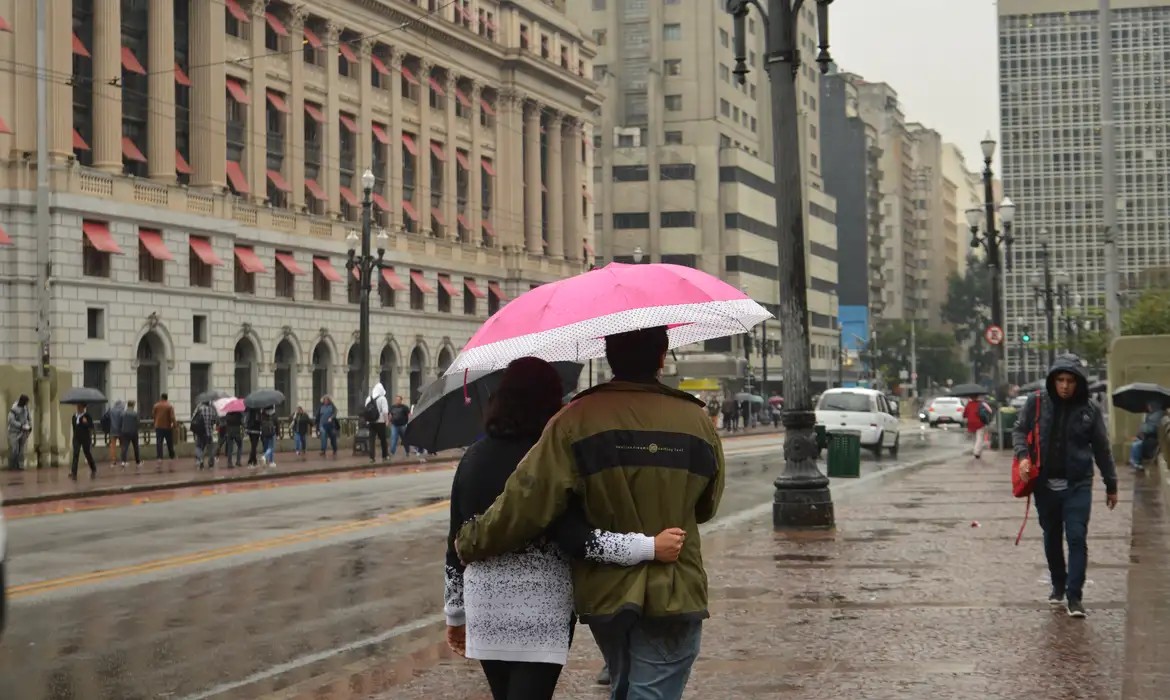Imagem da noticia Primeiro fim de semana de setembro tem frio no Sul e no Sudeste; veja previsão do tempo