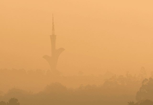 Imagem da noticia Governo autoriza cancelamento de aulas por causa da fumaça em Brasília