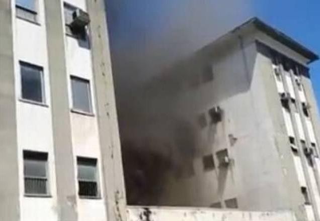 Incêndio atinge Hospital Federal de Bonsucesso no Rio 