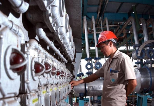 Imagem da noticia O Caminho da Indústria: os motivos da redução de emprego no setor