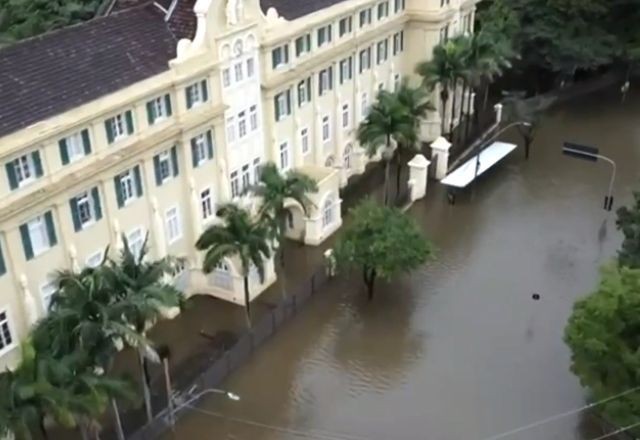 Imagem da noticia Enchente atinge fundação centenária de Porto Alegre e deixa crianças e adolescentes desabrigados