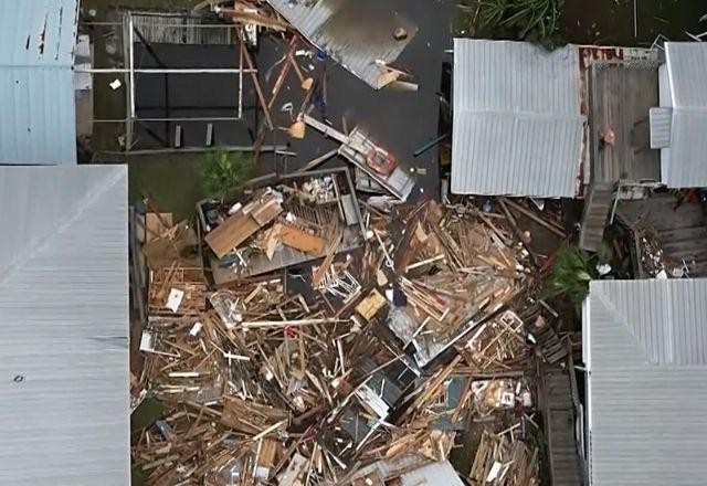 Imagem da noticia EUA: Passagem do Furacão Idália provoca US$ 20 bilhões em danos na Flórida