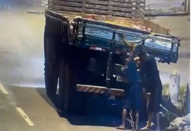 Imagem da noticia Polícia evita roubo de 300m de fios de cobre no Rio