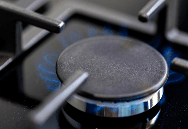 Imagem da noticia 1 milhão de famílias podem receber gás gratuito a partir de segunda-feira (24)