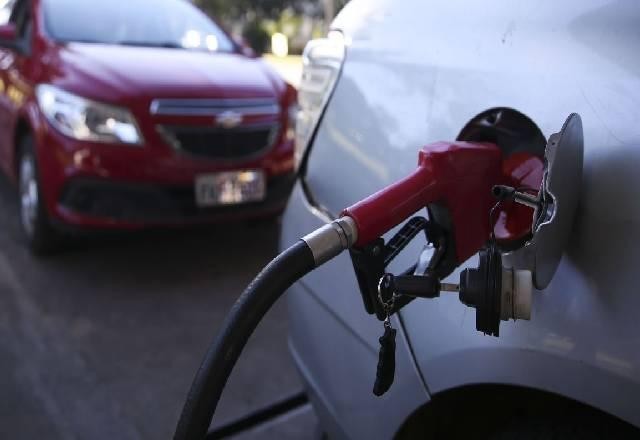 Imagem da noticia Postos de gasolina de 26 estados são autuados em operação
