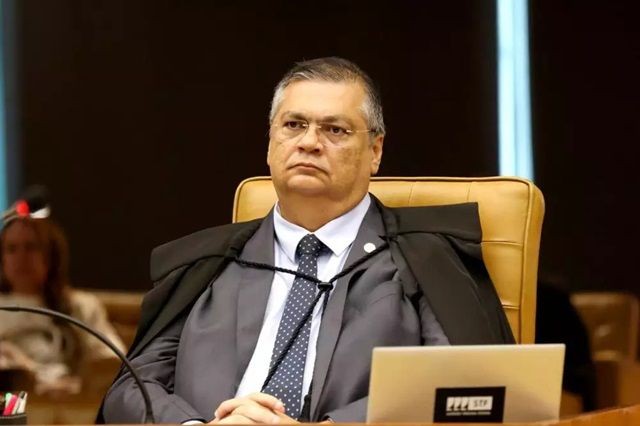 Imagem da noticia Dino diz que Lei de Anistia não vale para ocultação de cadáver e cita filme "Ainda Estou Aqui"