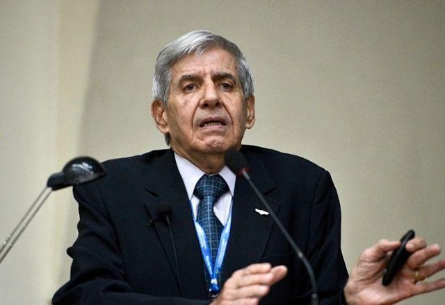 Imagem da noticia Moraes dá cinco dias para defesa de Augusto Heleno apresentar documentos que comprove Alzheimer