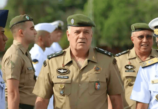 Imagem da noticia Depoimento de ex-comandante do Exército sobre tentativa de golpe durou 8 horas