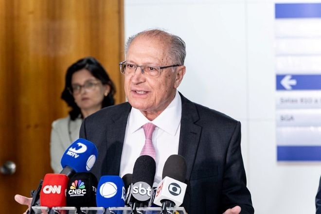 Imagem da noticia Brasil dará explicações para investigação dos EUA, mas prioridade é resolver tarifa, diz Alckmin