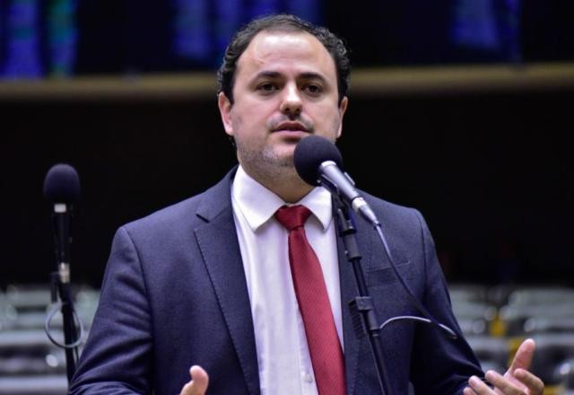 Imagem da noticia CCJ rejeita recurso e processo de cassação de Glauber Braga avança para plenário 