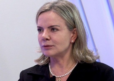 Gleisi diz que CPMI do INSS pode comprometer investigação policial sobre fraudes