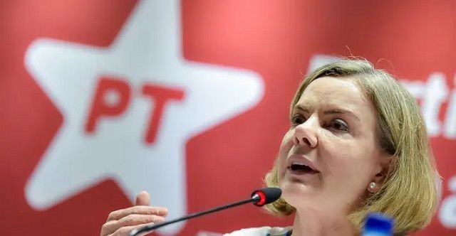 Imagem da noticia Gleisi diz que Padilha deve ter mais respeito pelo PT e precisa focar nas articulações políticas