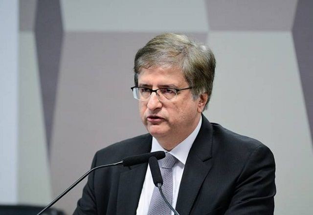 Imagem da noticia PGR pede para Supremo Tribunal Federal declarar "emenda Pix" inconstitucional