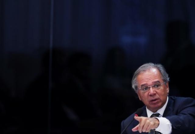Guedes rebate crítica de governadores sobre projeto que limita o ICMS