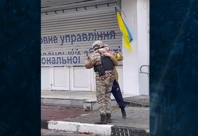 Imagem da noticia Rússia diz ter concluído retirada de tropas da cidade de Kherson