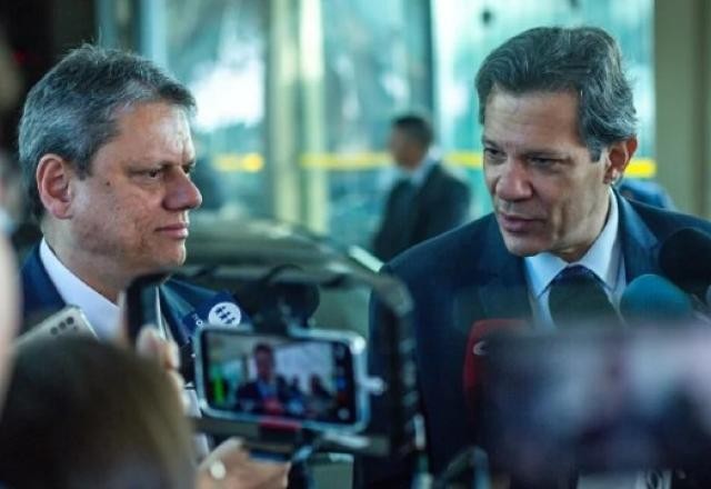 Imagem da noticia Petistas reconhecem que Tarcísio ajudou a trazer votos para a reforma