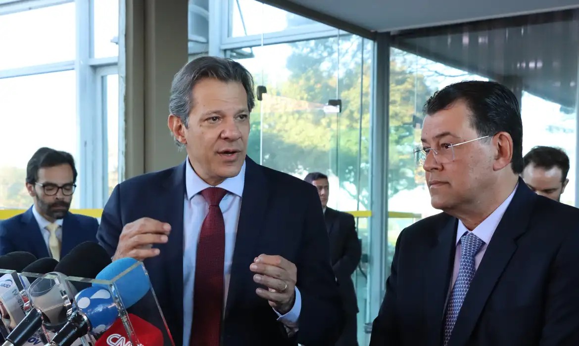 Imagem da noticia Votação da reforma tributária no Senado deve ficar para novembro