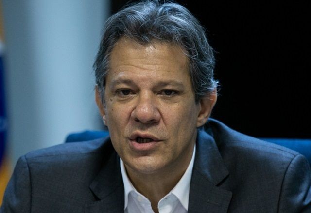 Taxação de compras internacionais é um assunto que está "polarizado", diz Haddad