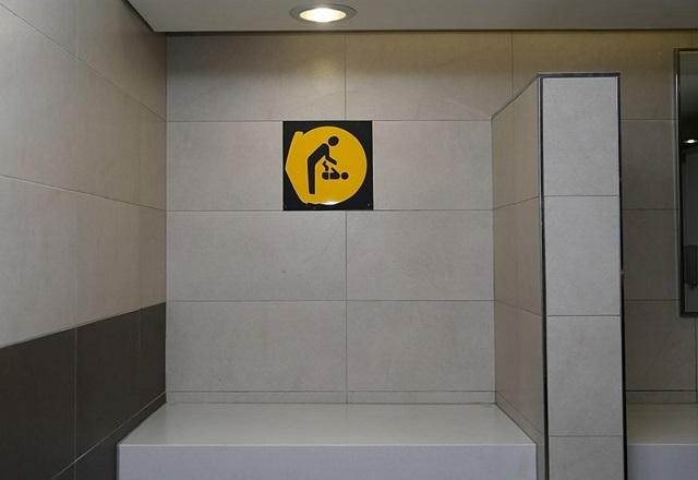 Imagem da noticia CCJ do Senado aprova projeto que obriga instalação de fraldário em locais coletivos