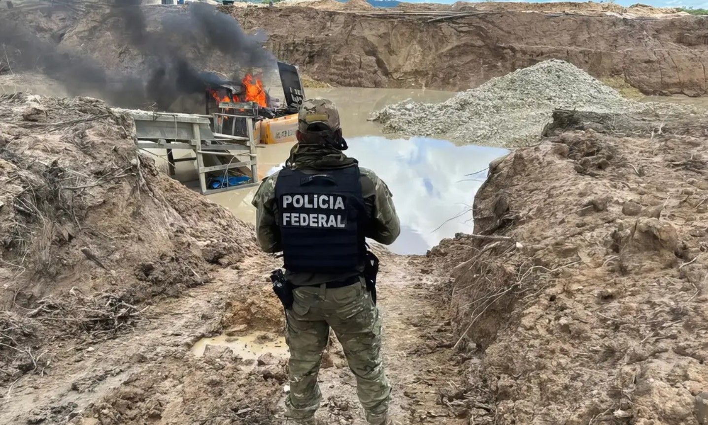 Imagem da noticia Governo destrói duas aeronaves e 78 motores do garimpo na terra Yanomami