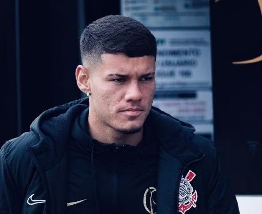 Imagem da noticia Defesa de jogador do Corinthians afirma que Samu falhou em atendimento de garota que morreu após encontro