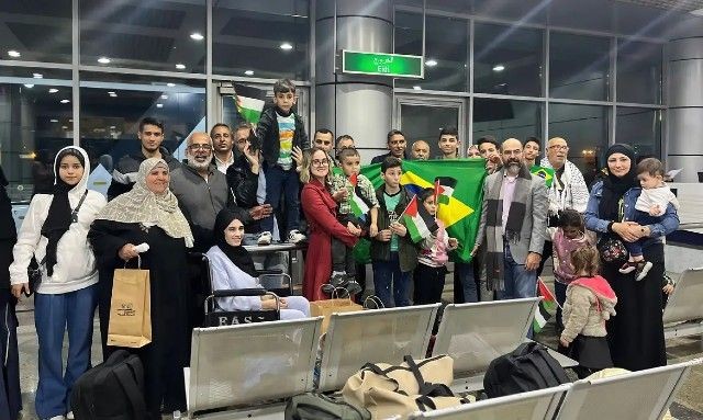 Imagem da noticia Terceiro grupo de brasileiros resgatados de Gaza deixa o Egito em avião da FAB