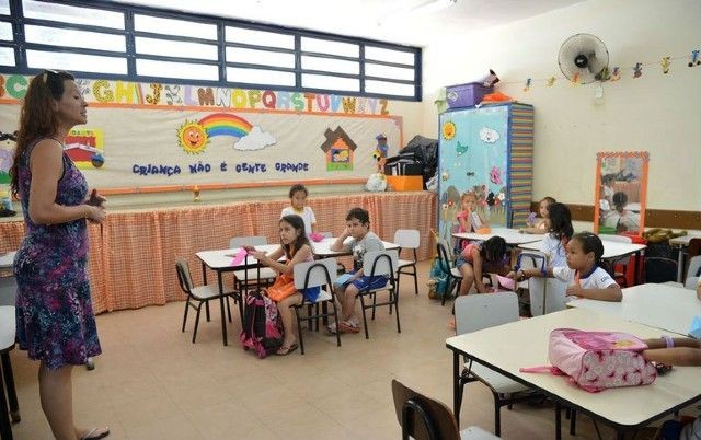 Imagem da noticia Mais de 600 mil crianças estão na fila de espera por vaga em creches públicas no Brasil