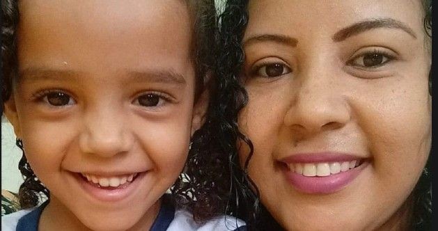 Imagem da noticia Motorista atropela mãe e filha após ultrapassar sinal vermelho no ES
