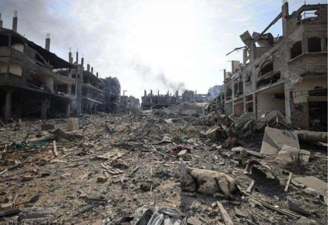 Imagem da noticia Primeiro carregamento de remédios desde cessar-fogo em novembro chega a Gaza