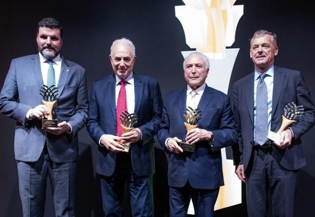 Imagem da noticia Personalidades recebem Prêmio CNA Agro Brasil 2023