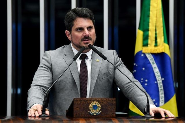 Imagem da noticia Rede social não remove perfil de Marcos do Val do ar e Moraes aumenta multa para R$ 200 mil