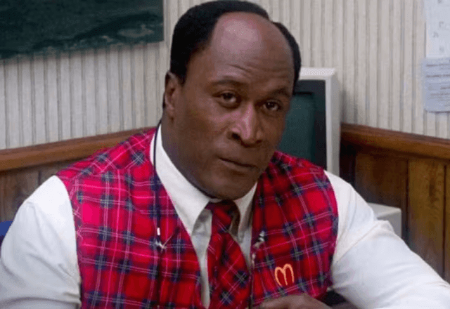 Imagem da noticia Morre aos 84 anos John Amos, famoso por seu papel em 'Um Príncipe em Nova York'