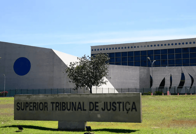 Imagem da noticia Superior Tribunal de Justiça autoriza gênero neutro em registro civil 