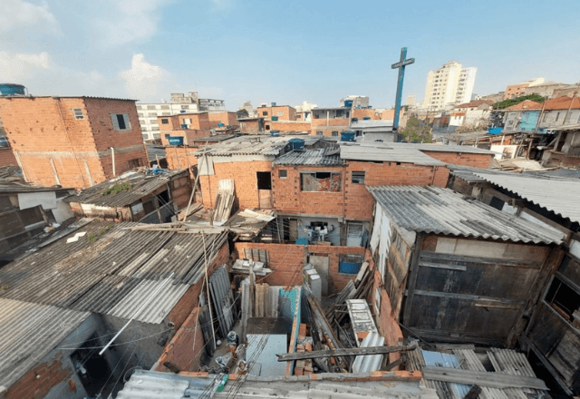 Imagem da noticia Governo federal paralisa cessão de área da Favela do Moinho em SP 