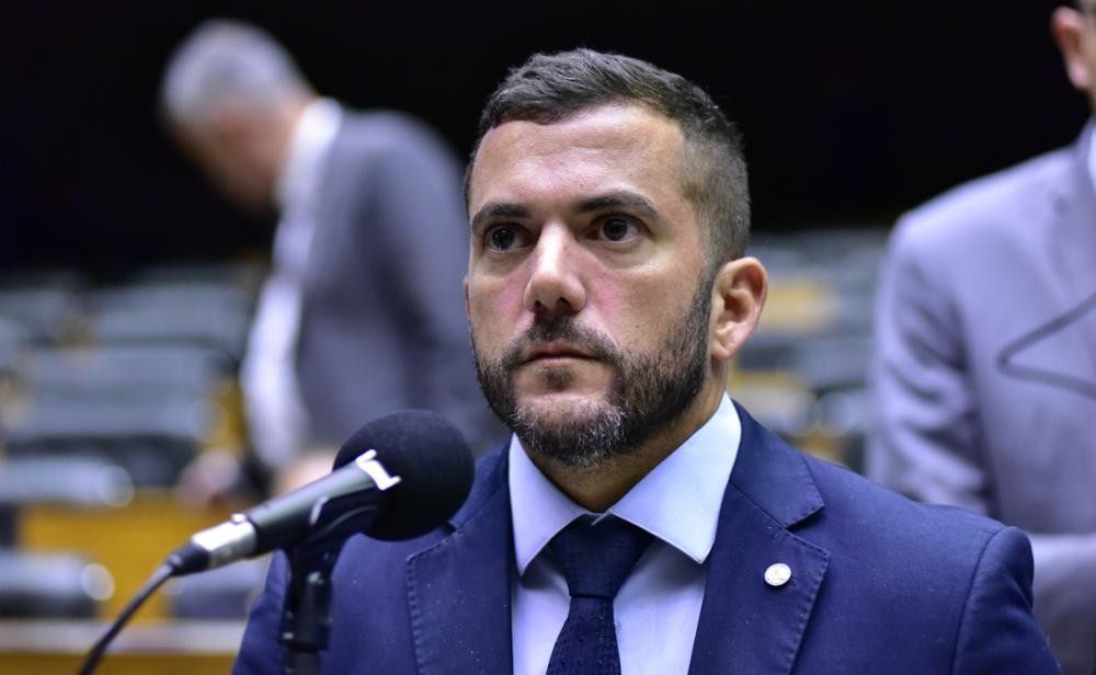 Imagem da noticia Inquérito acusa o deputado Carlos Jordy de três crimes