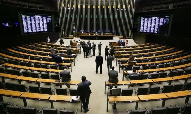 Imagem da noticia Projeto que cria comitê gestor da reforma tributária segue para votação no plenário 