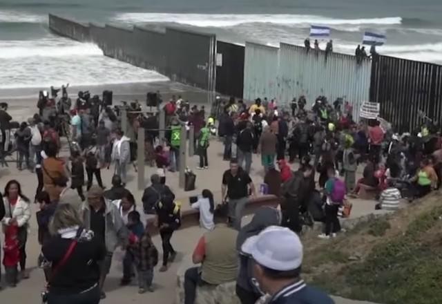 Imagem da noticia Texas envia milhares de imigrantes ilegais para Nova York e Washington