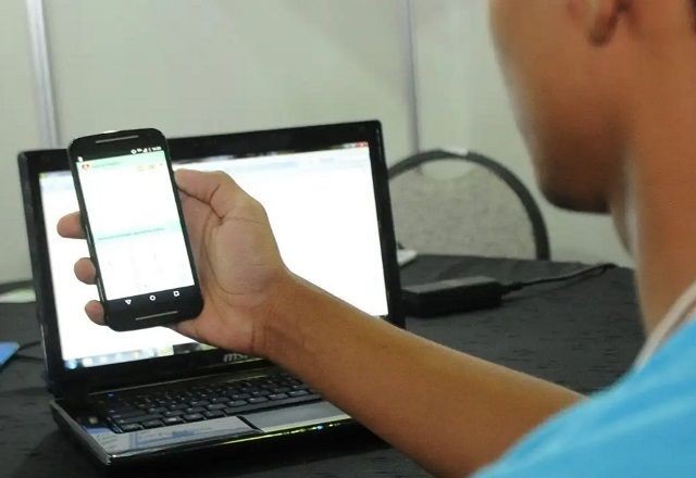 Imagem da noticia Comissão do Senado aprova programa que dá notebook e internet para estudantes da baixa renda