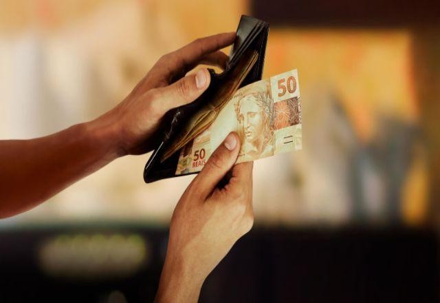 Imagem da noticia Inflação sobe 1,25% em outubro, com pressão da alta de combustíveis