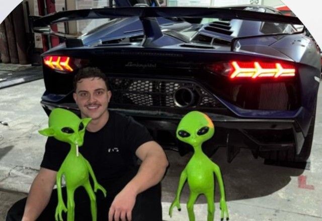 Imagem da noticia Polícia apreende carros de luxo de influenciador suspeito de promover rachas em São Paulo