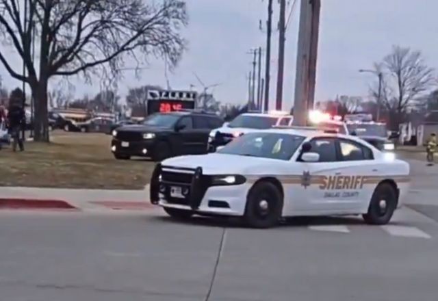 Imagem da noticia Ataque a tiros em escola de Iowa, nos EUA, deixa vários feridos