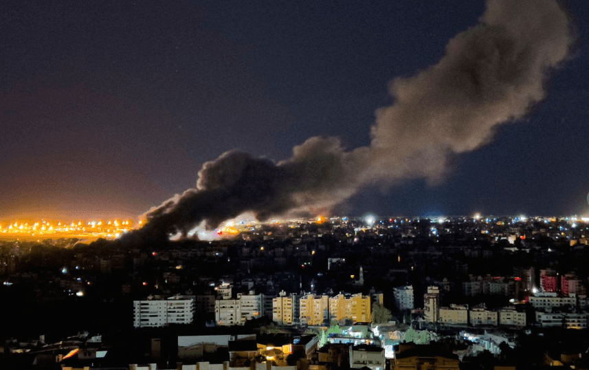 Imagem da noticia Irã lança ataque de mísseis contra Israel; governo israelense entra em alerta