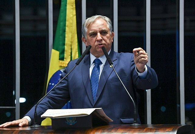 Imagem da noticia Senador Izalci Lucas deixa o PSDB e vai para o partido de Jair Bolsonaro