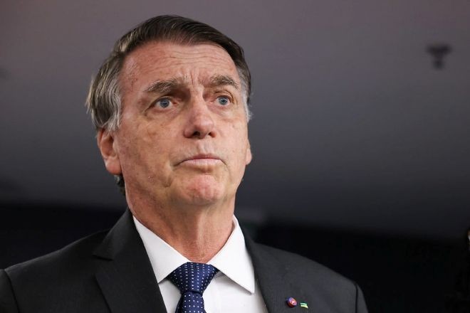 Imagem da noticia Bolsonaro nega lobby por tarifa de Trump e diz que Eduardo será preso se voltar dos Estados Unidos